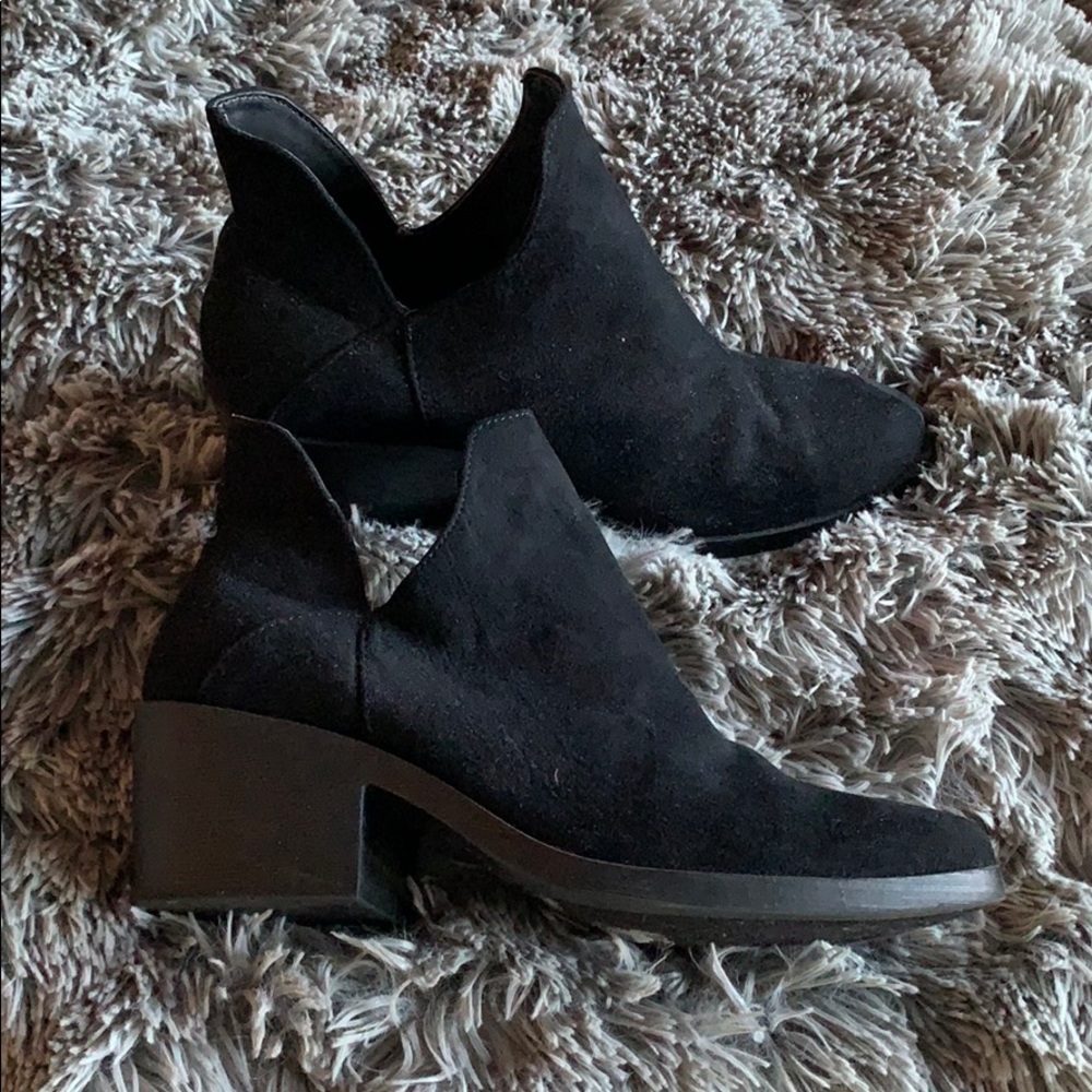 FOREVER 21 BLACK BOOTIE